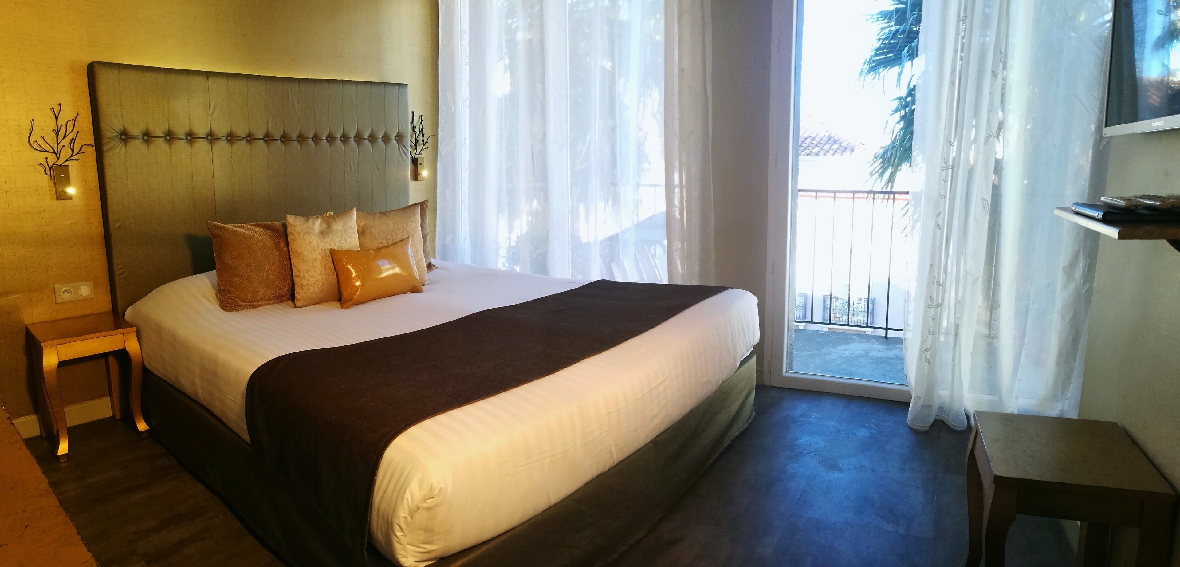 Photo - NYX Hotel