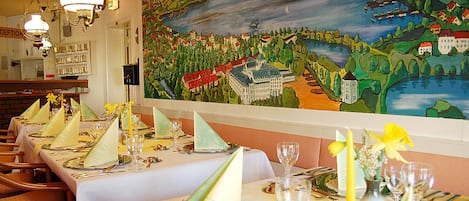 Serveert diner, regionale gerechten