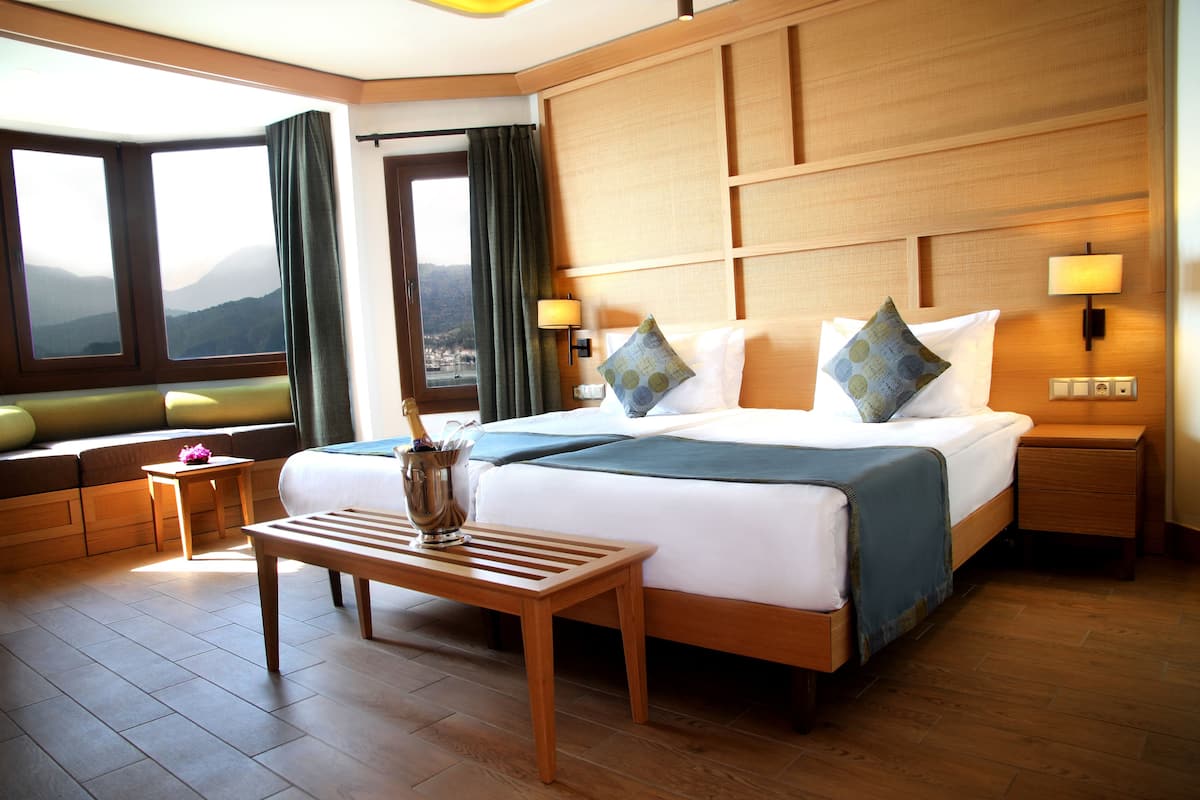 1 bedroom, minibar, in-room safe, blackout curtains