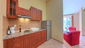 Apartment, 1 Bedroom, Balcony, Sea View | Private kitchen | Fridge - Apartments Ruzmarin (Rogoznica)