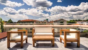 Panorama-suite - terrasse - byudsigt | Udsigt fra værelset
