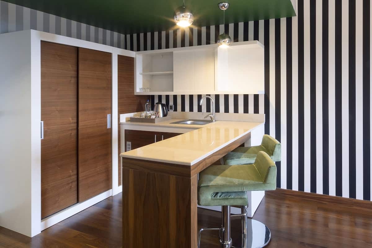 suite | 1 bedroom, free minibar, in-room safe, desk