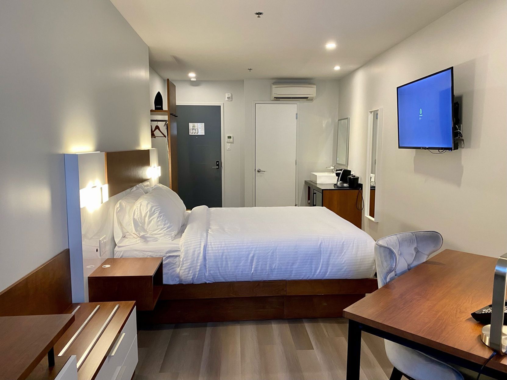 Ropa de cama de alta calidad y camas con efecto memoria 