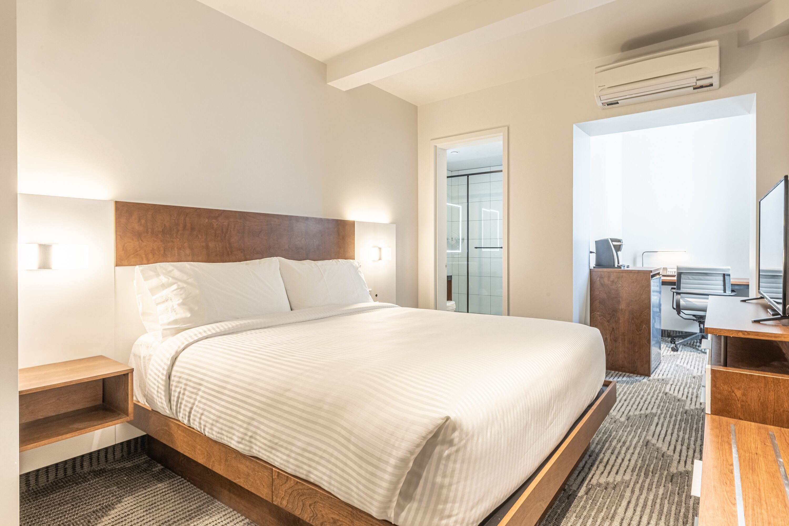 Ropa de cama de alta calidad y camas con efecto memoria 