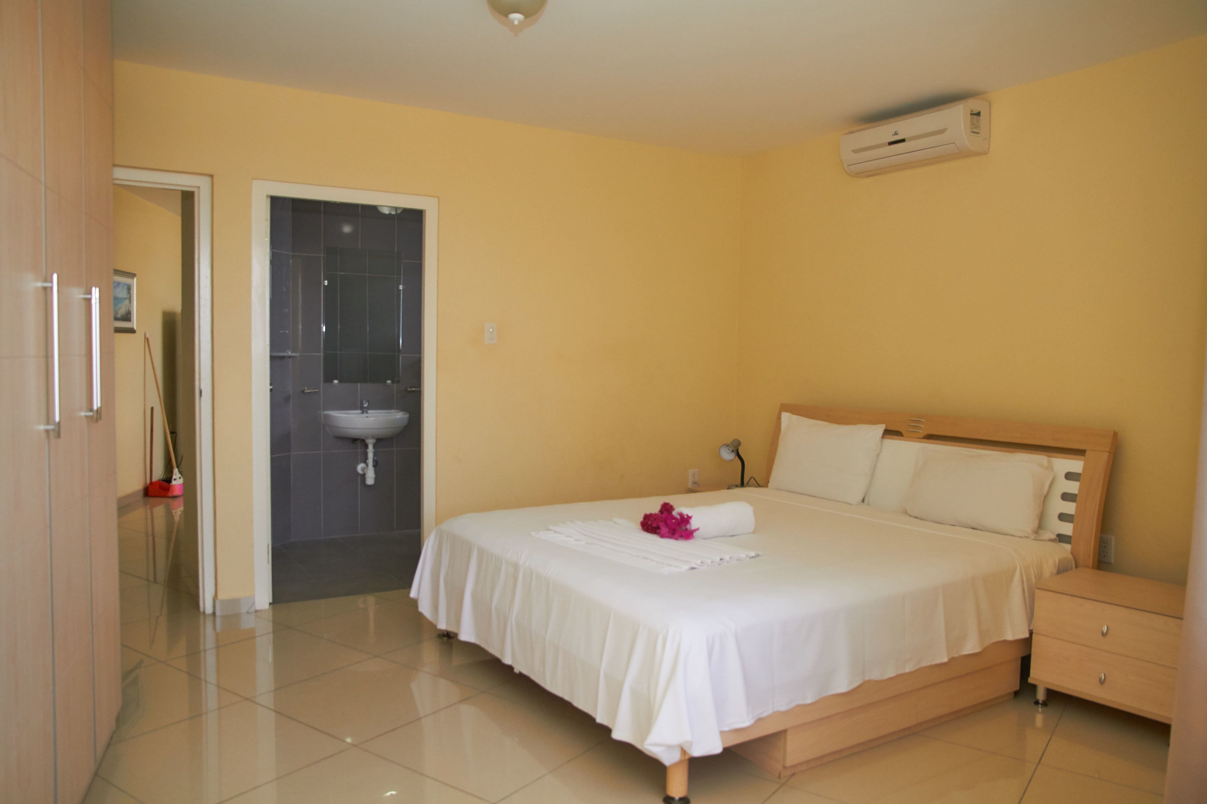 Penthouse tiện nghi đơn giản, quang cảnh biển | Két bảo mật tại phòng, bàn ủi/dụng cụ ủi quần áo 