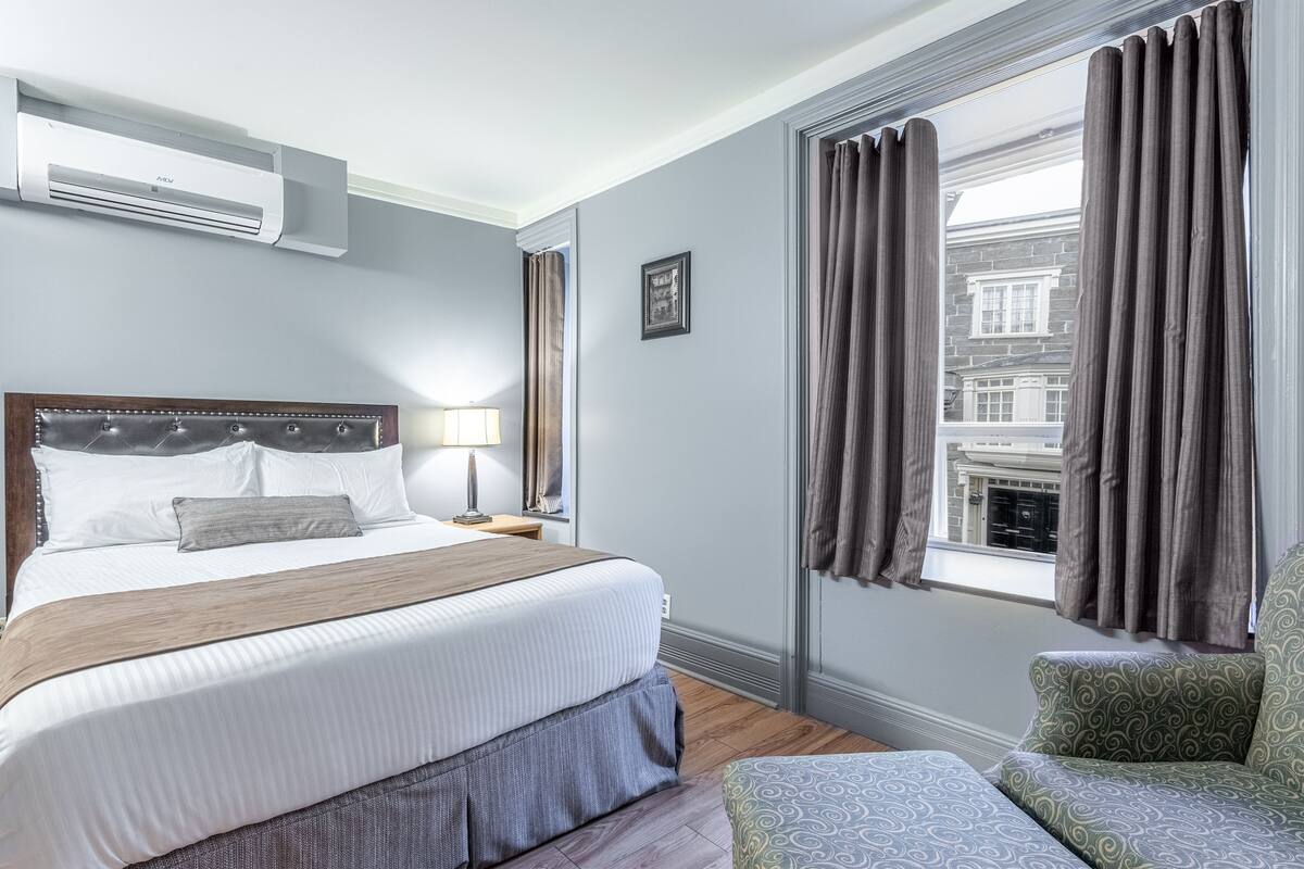 Standaard kamer, 1 queensize bed | Gratis wifi, individueel gemeubileerd, beddengoed