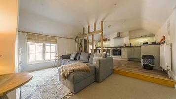 Apartment, 2 Bedrooms (GRANTA) | Living area | Flat-screen TV