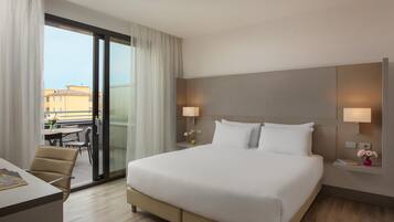 Camera Superior, terrazzo | Biancheria da letto di alta qualità, minibar, cassaforte in camera
