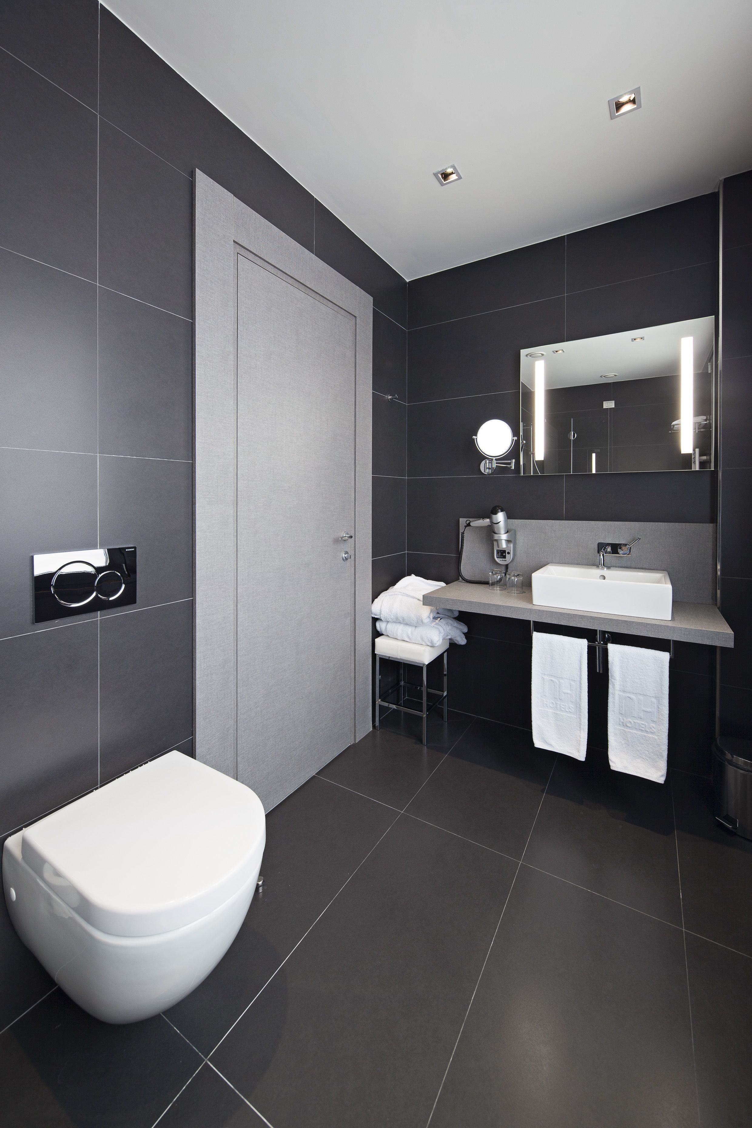 Ensemble douche/baignoire, articles de toilette écologiques