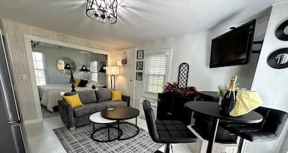 18 Vine Inn & Carriage House