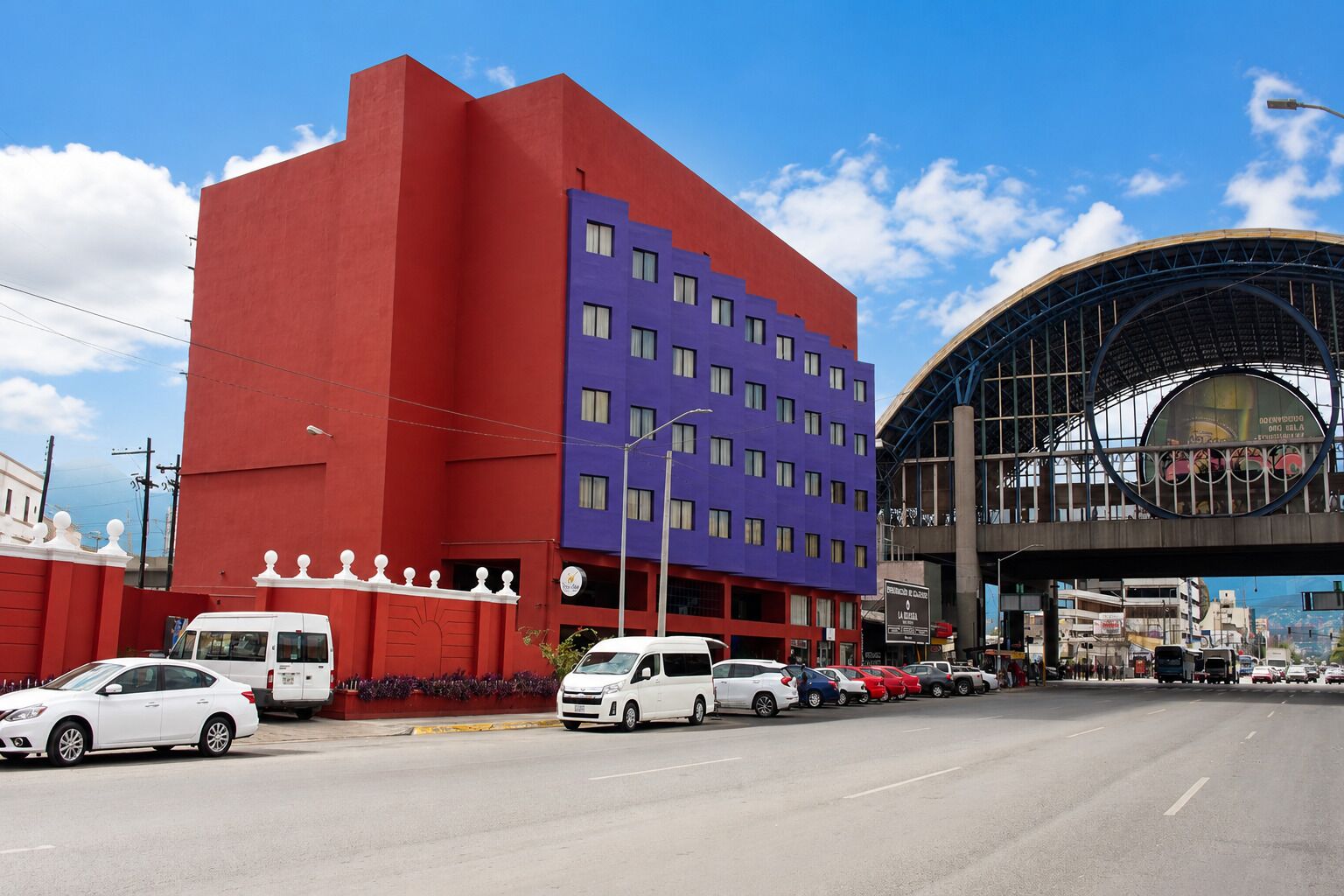 Fachada de la propiedad