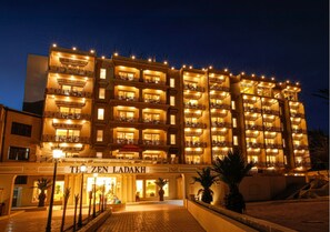 Front of property - evening/night - TIH The Zen Ladakh (Leh)