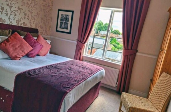 Chambre Double Supérieure, salle de bains attenante