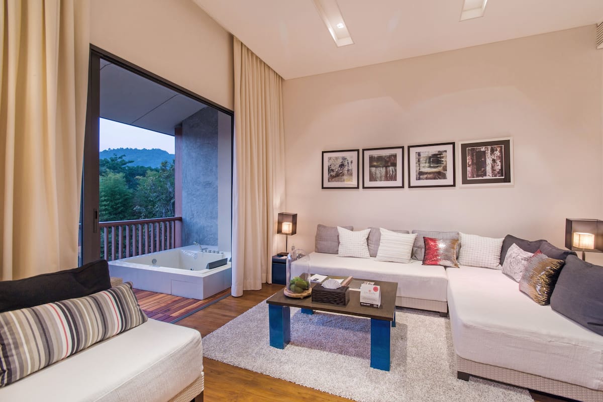 Suite de lujo, 1 habitación | Ropa de cama de alta calidad, camas Select Comfort y minibar