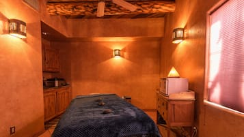 Tratamentos corporais, massagens com pedras quentes