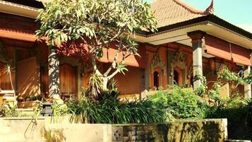 Deluxe Villa, 1 Bedroom | Minibar, in-room safe, soundproofing, iron/ironing board