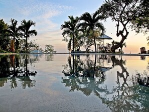 Udendørs pool