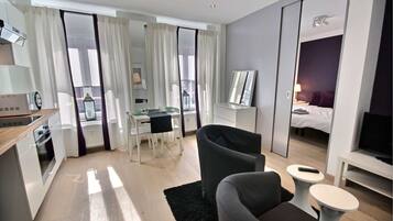 Apartment, 1 Bedroom (Clarisses 4) | Living area | TV