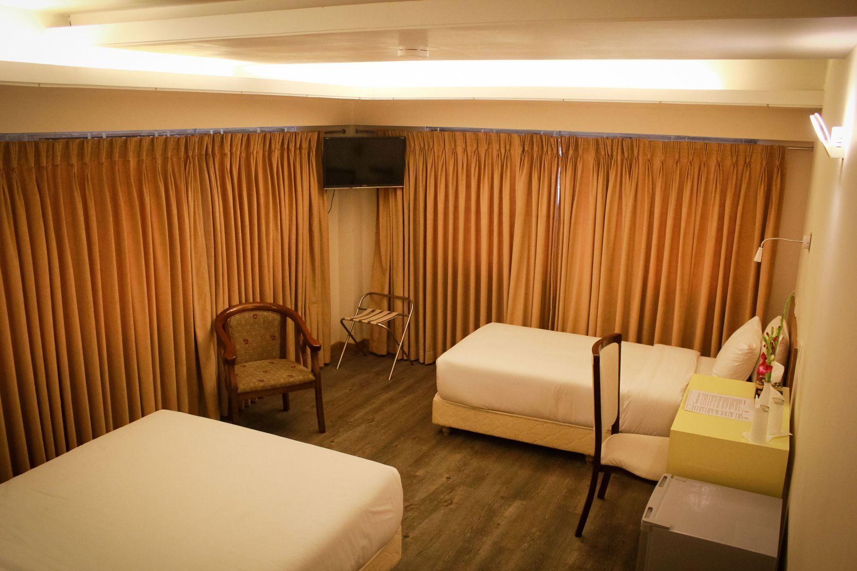 خزنة داخل الغرفة ومكتب وواي فاي مجانًا وملاءات أسرّة