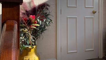 Breakfast, lunch, dinner served; local cuisine, garden views