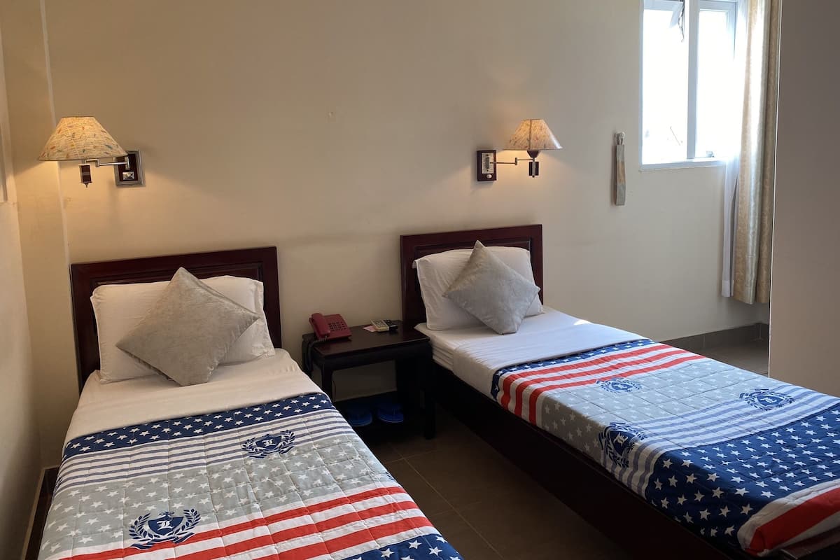 Economy Room