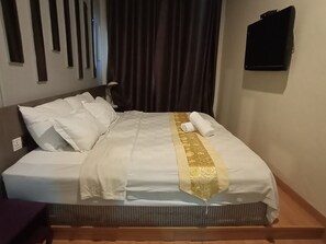 Superior Twin Room | Individually decorated, soundproofing, free WiFi, bed sheets