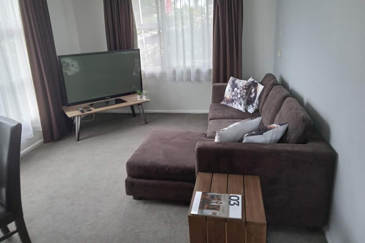 Classic Apartment, 1 Bedroom | Living area