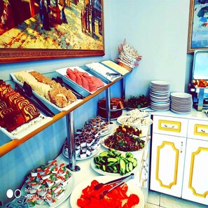 Petit déjeuner à emporter compris tous les jours