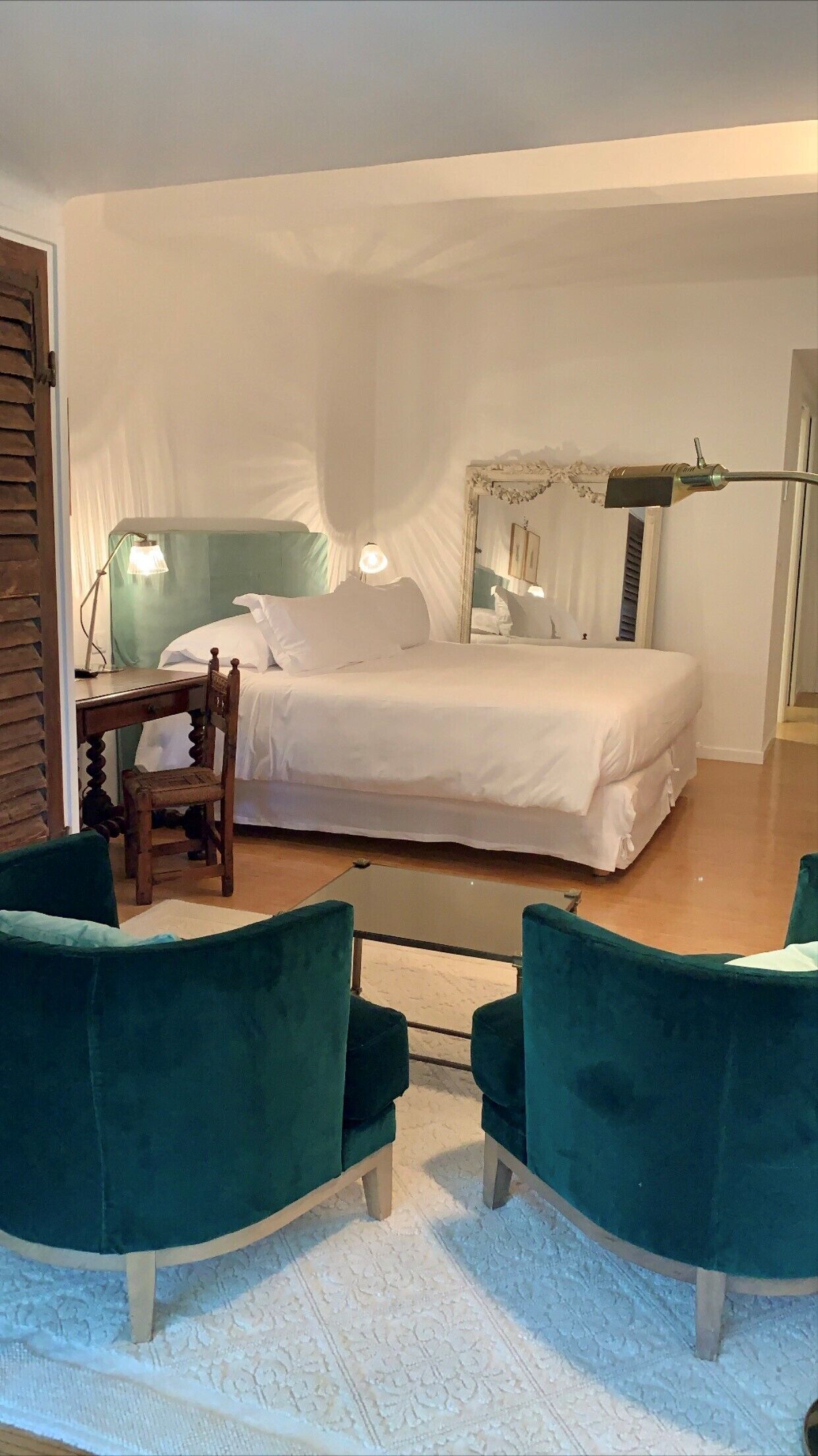 deluxe double room | 1 bedroom, premium bedding, tempur-pedic beds, minibar