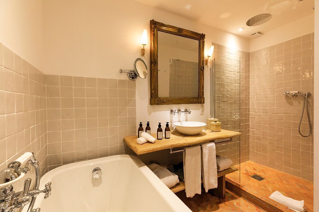 Quarto casal luxo | Chuveiro