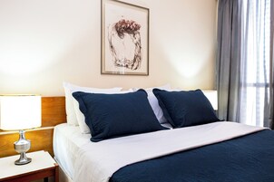 Suite Premium | Skrifborð, ókeypis þráðlaus nettenging, rúmföt