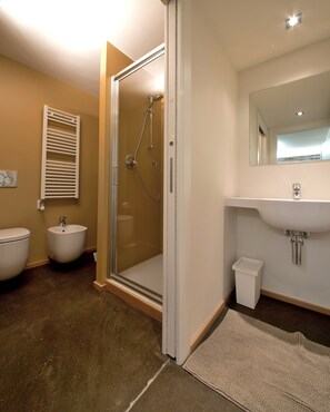 Apartment | Bathroom