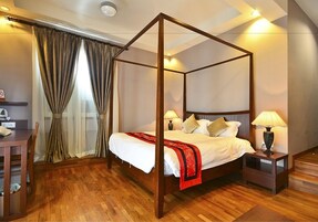Ropa de cama de alta calidad y minibar 