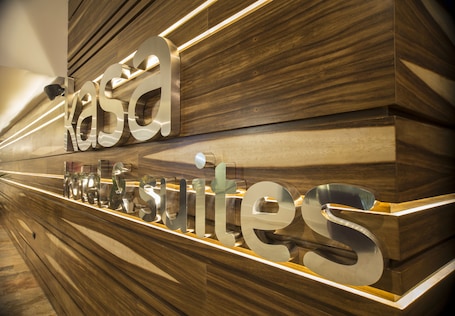 Check-in/check-out kiosk