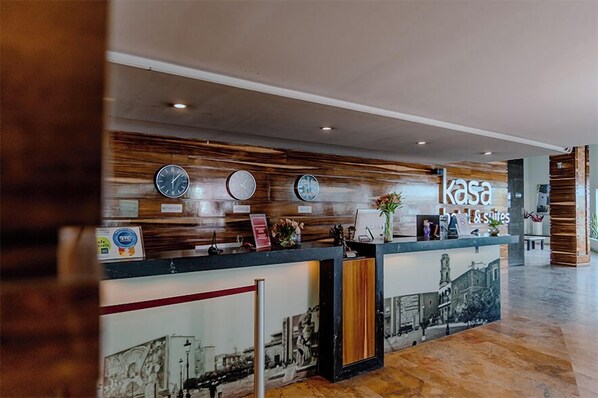 Reception - Kasa Hotel & Suites (Irapuato)
