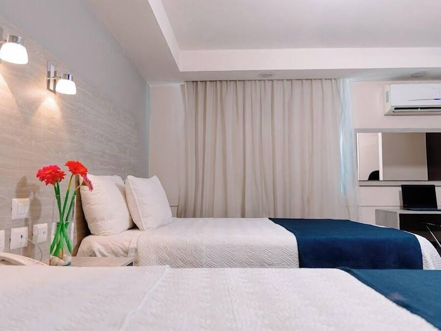 Executive Room, 1 Bedroom, Non Smoking | Premium bedding, in-room safe, blackout drapes, soundproofing