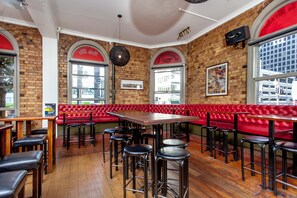 Bar (on property) - The Shakespeare Hotel (Auckland)