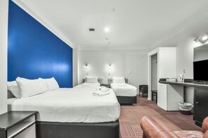 Quad Share | Iron/ironing board, free WiFi, bed sheets