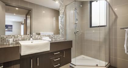 Quest Glen Waverley