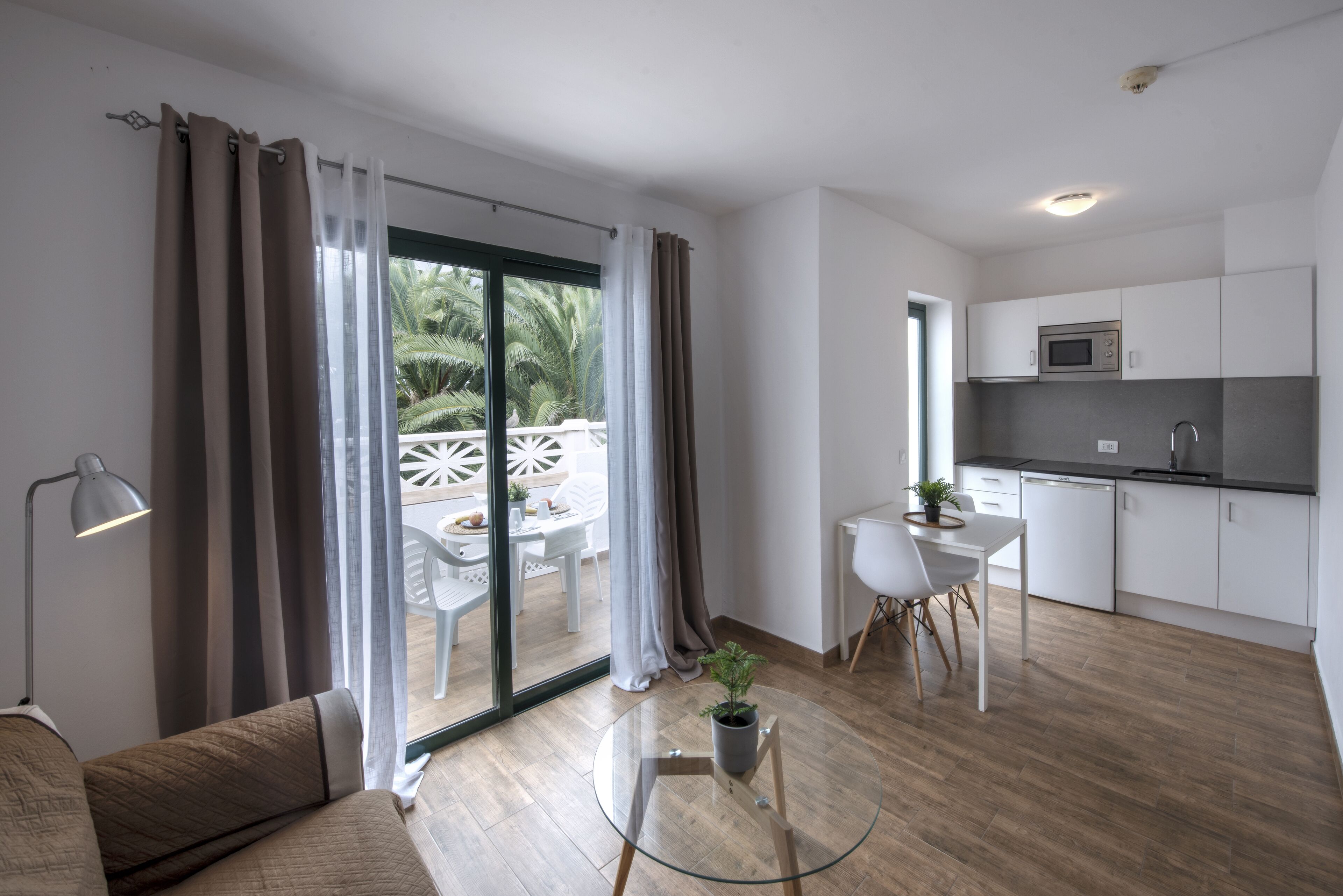 apartment, 1 bedroom | living area | flat-screen tv