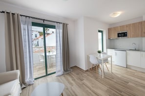 Appartement, 1 chambre | Coin séjour