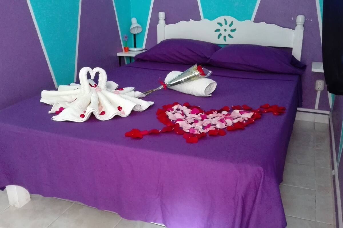 Basic Double Room, 1 Double Bed, Ensuite, City View