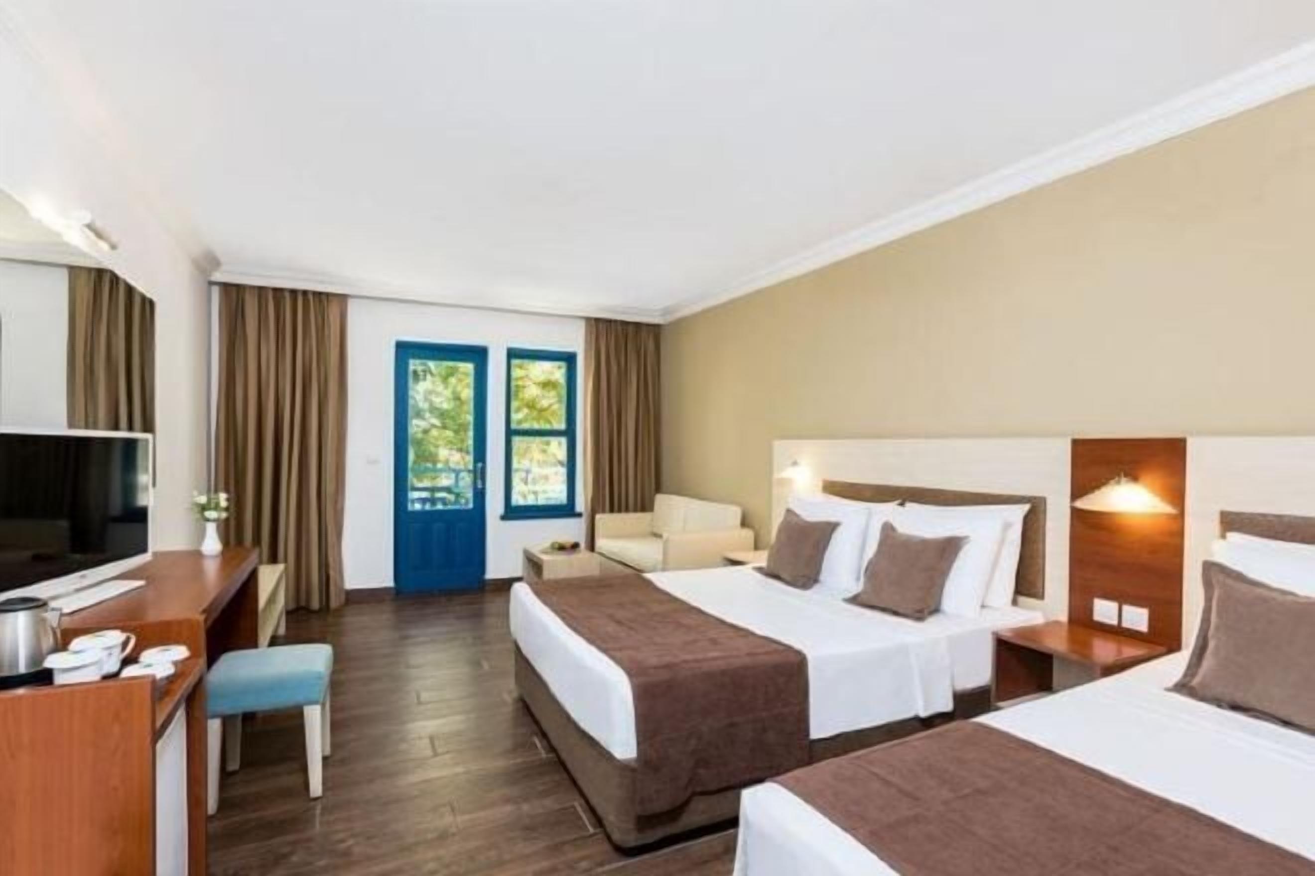 Minibar, in-room safe, blackout drapes, soundproofing