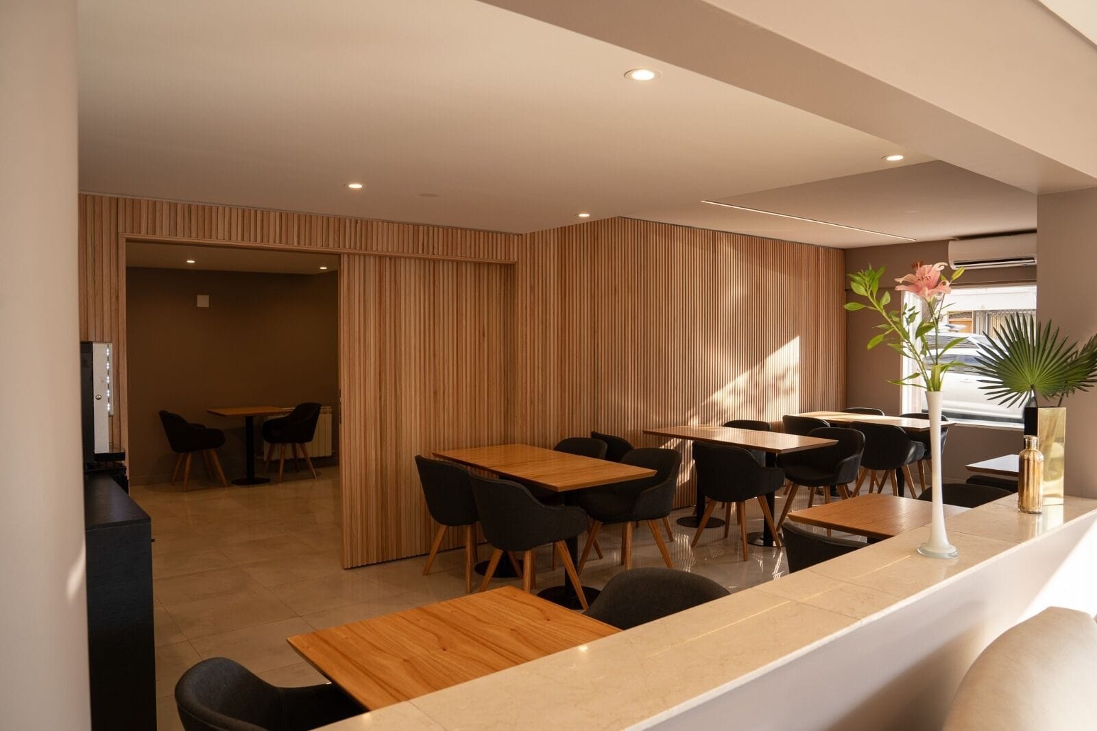 free daily self-service breakfast