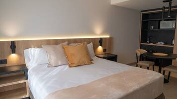 Quarto casal executivo | 1 quarto, roupas de cama premium, edredons de pluma, frigobar