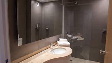 Ensemble douche/baignoire, douche à « effet pluie »