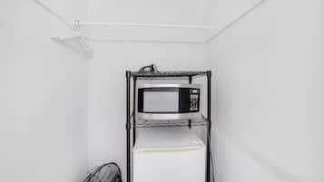 舒适客房, 1 张大床, 无烟房, 微波炉 | 住宿内部