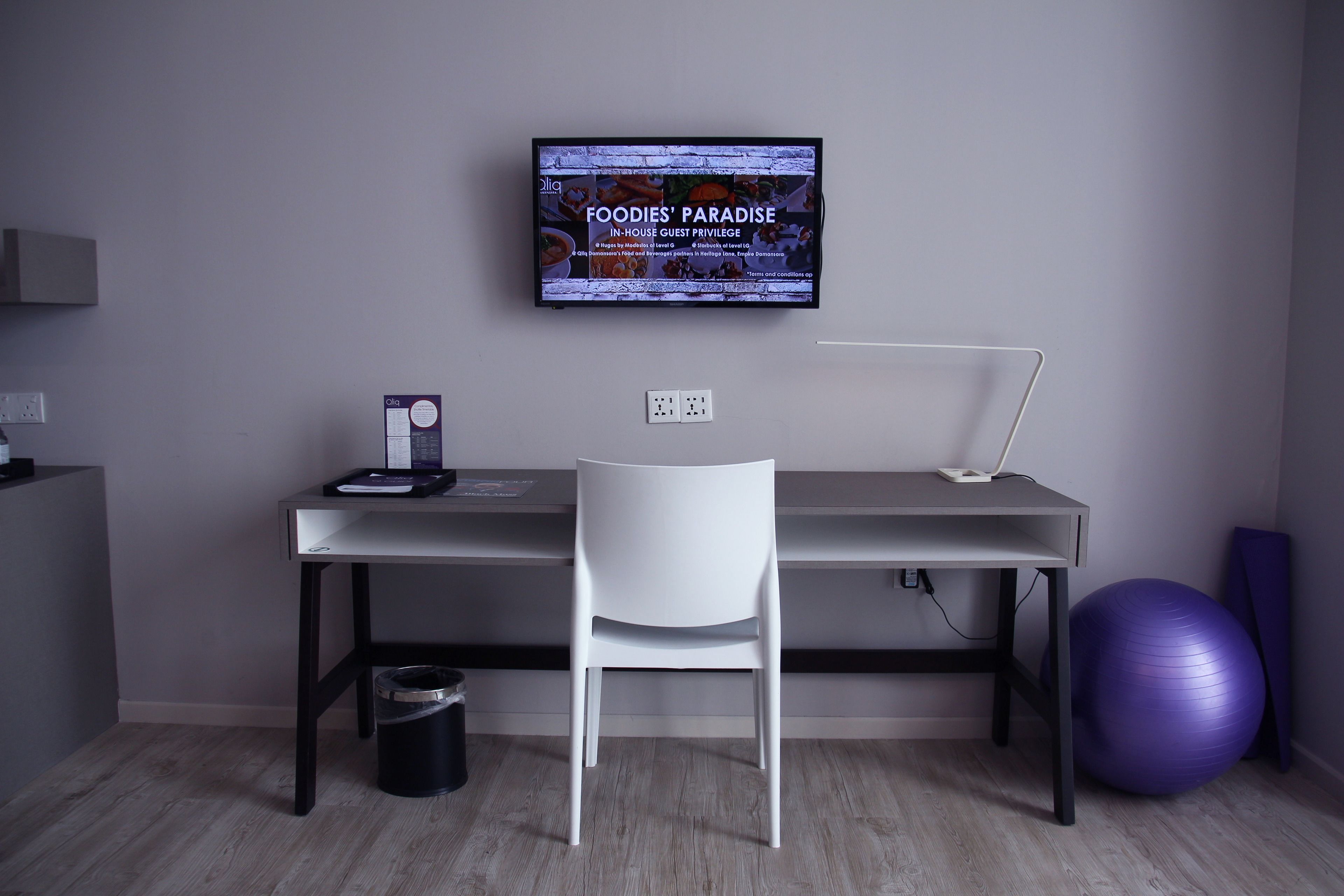 ladies superior twin  | minibar, in-room safe, desk, iron/ironing board