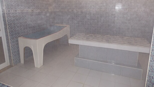 Tratamientos corporales, tratamientos faciales y manicures y pedicures