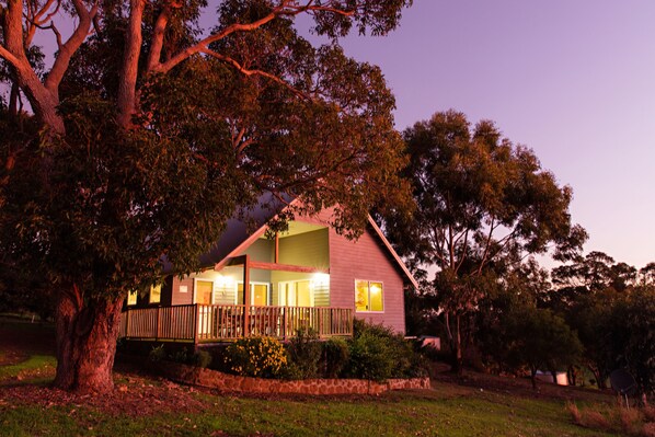 Dragonfly Cottage | Exterior - Wildwood Valley (Yallingup)